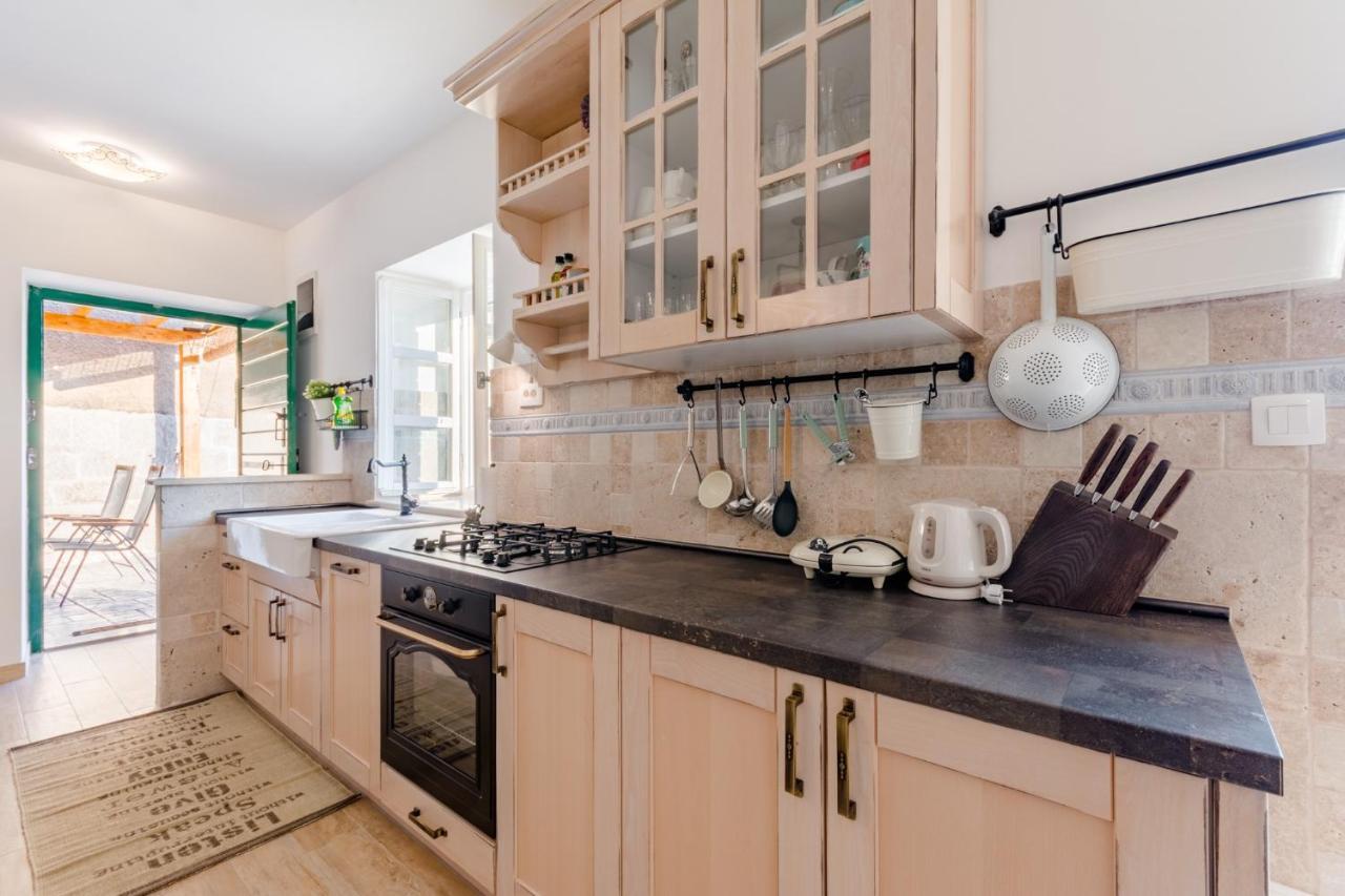 Holiday Home Rustic Kraljici ภายนอก รูปภาพ