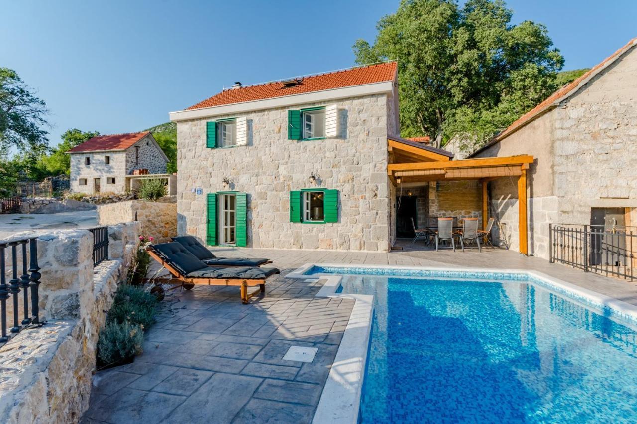Holiday Home Rustic Kraljici ภายนอก รูปภาพ