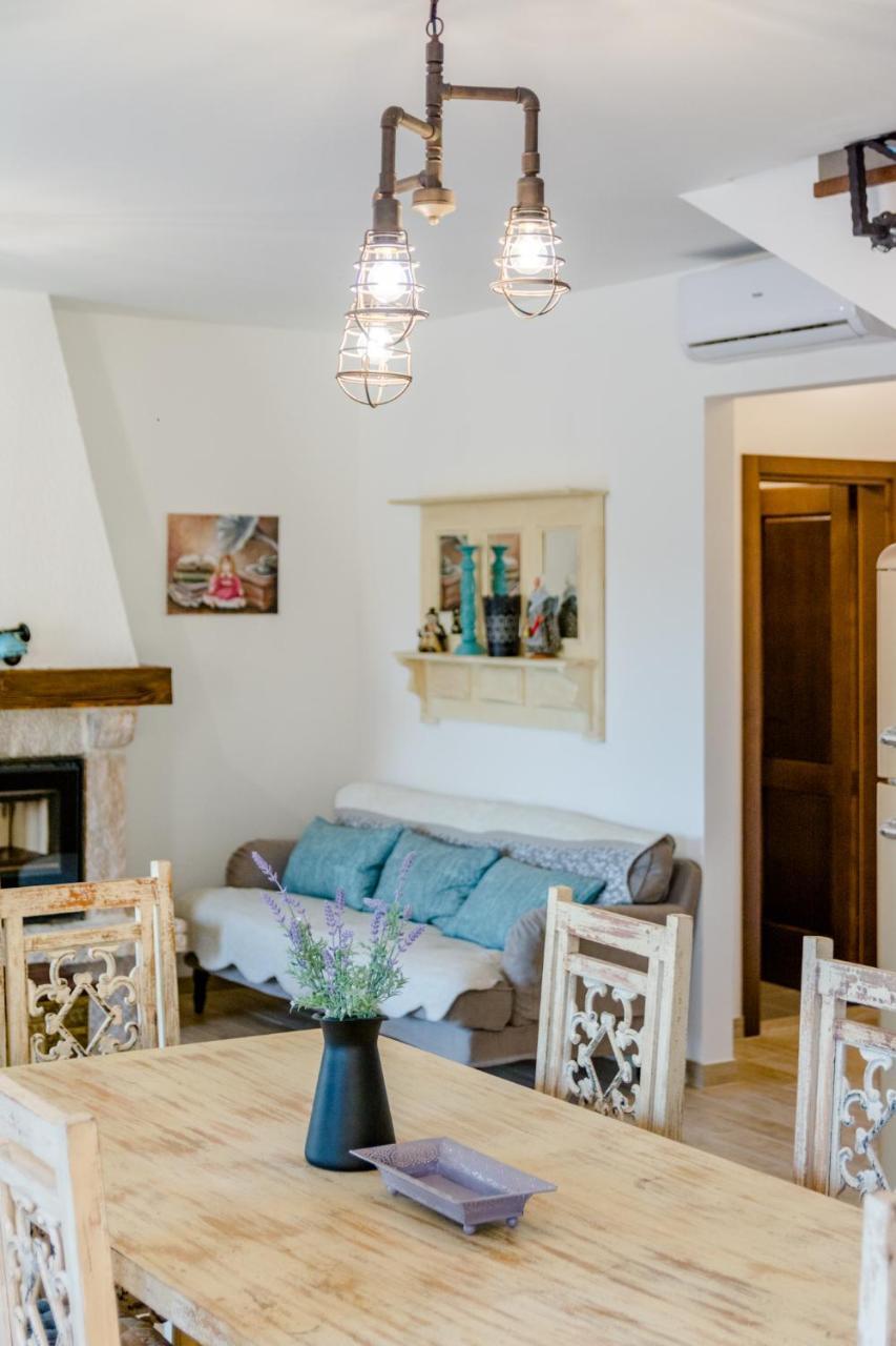 Holiday Home Rustic Kraljici ภายนอก รูปภาพ
